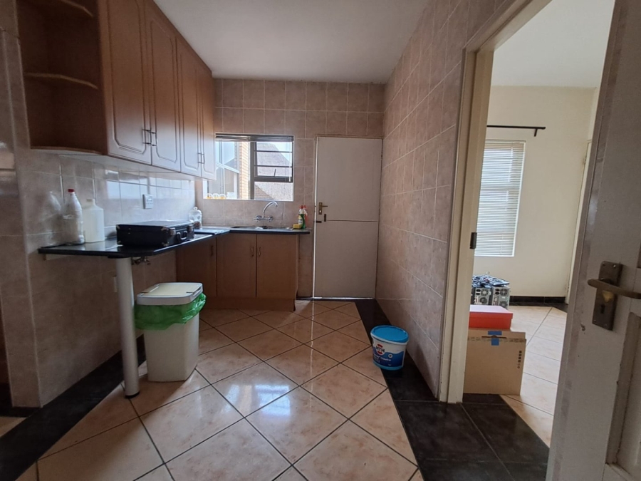 4 Bedroom Property for Sale in Roylglen Gardens Northern Cape